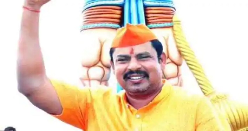 फेसबुक ने BJP विधायक टी राजा सिंह के अकाउंट को किया बैन, कहा- नियमों का किया उल्लंघन फेसबुक ने BJP विधायक टी राजा सिंह के अकाउंट को किया बैन, कहा- नियमों का किया उल्लंघन